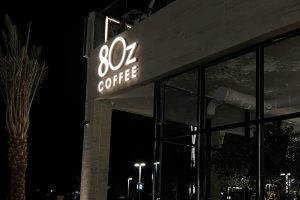 ايت أوز كافيه 8oz الطائف (السعر + المنيو + الفروع + أراء الناس)