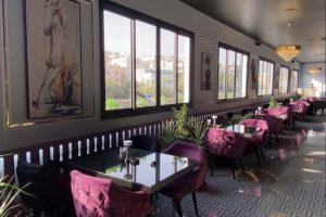 ياريفان لاونج الطائف (السعر + المنيو + الموقع + أراء الناس)