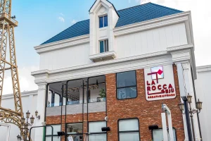 لاروكا كافيه الطائف (السعر + المنيو + الموقع + أراء الناس)