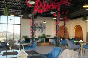 مطعم تن اند هاف الطائف (السعر + المنيو + الموقع + أراء الناس)